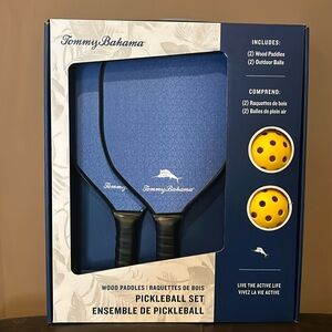 Tommy Bahama Pickleball Set